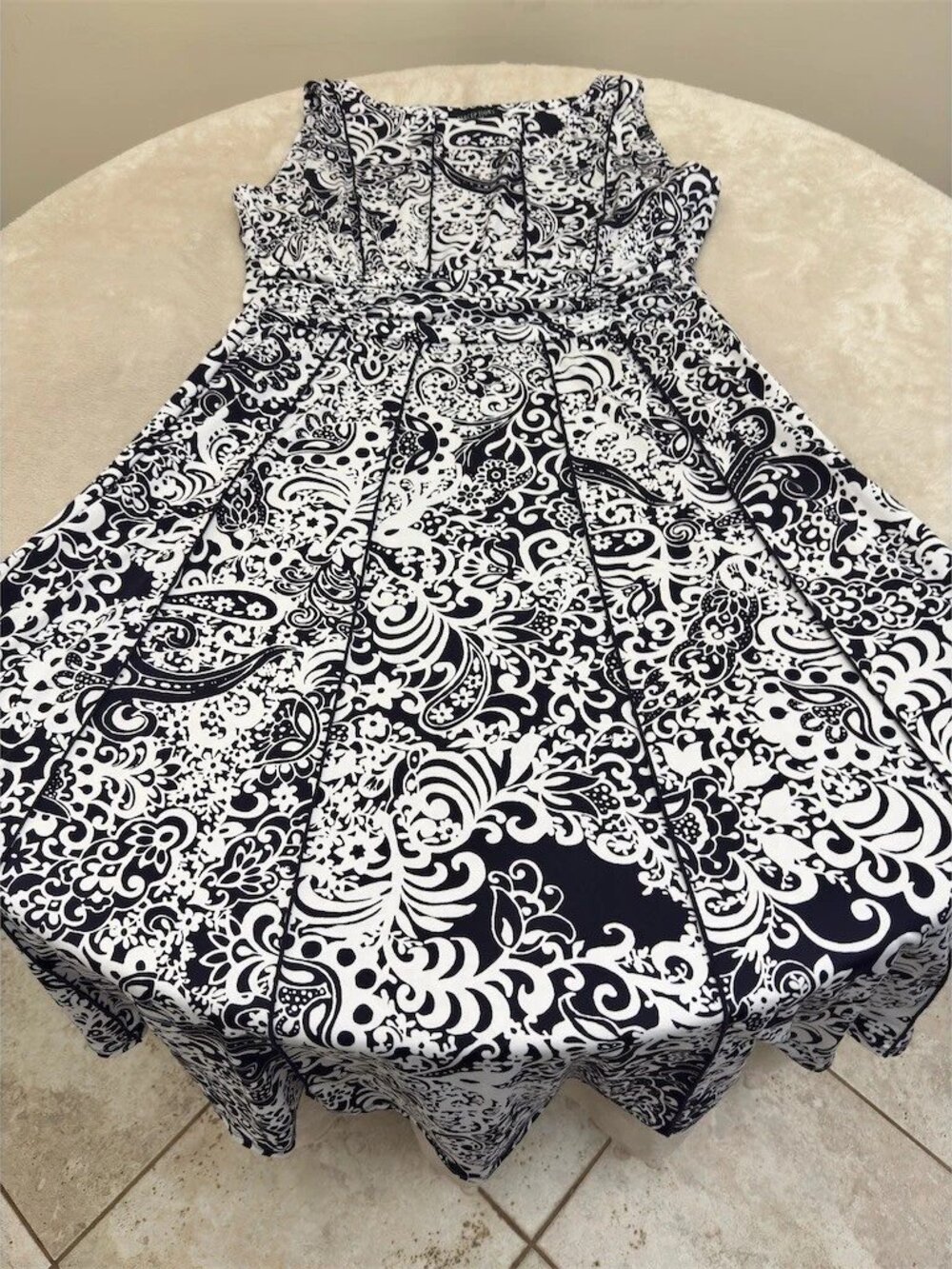 Perceptions New York Maxi Dress Womens L Black White Paisley Floral NEW!